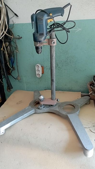 Стойка для дрели