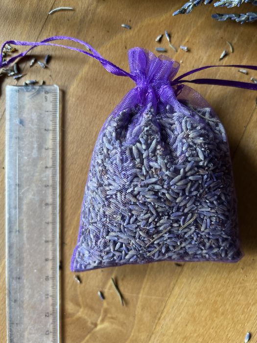 Woreczek z suszem lawendowym