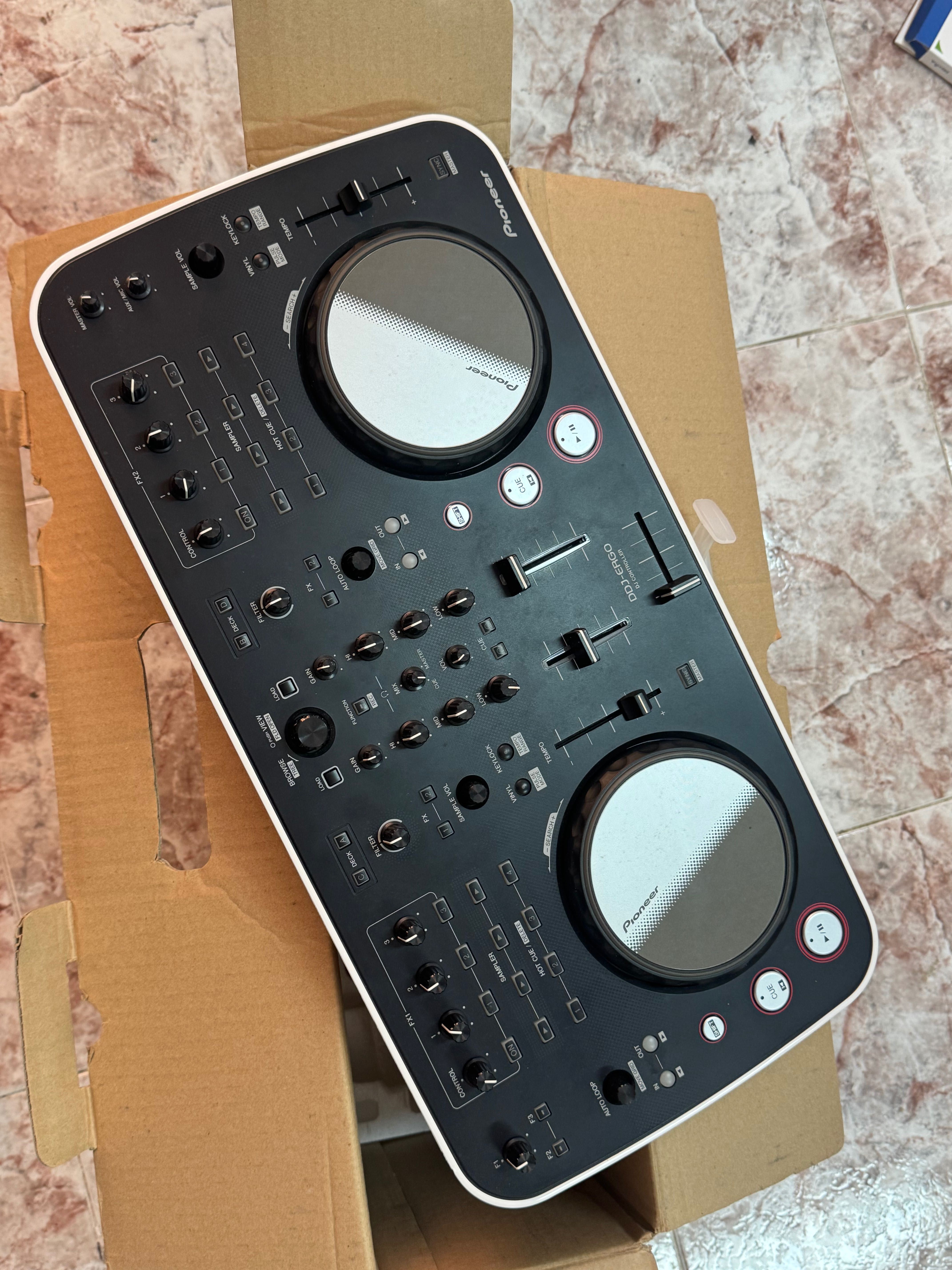 Pioneer dj ergo v