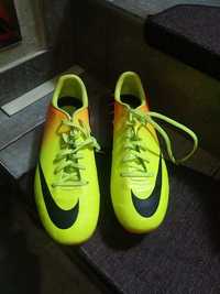 Buty sportowe Korki Nike 38.5