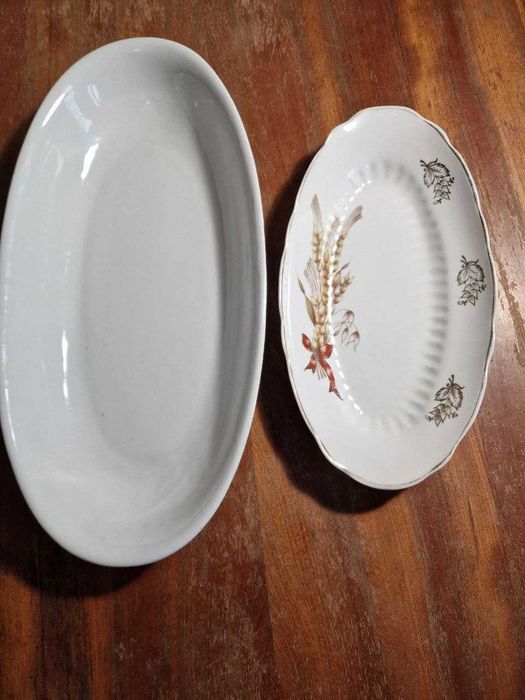 Тарелки селедочницы разные