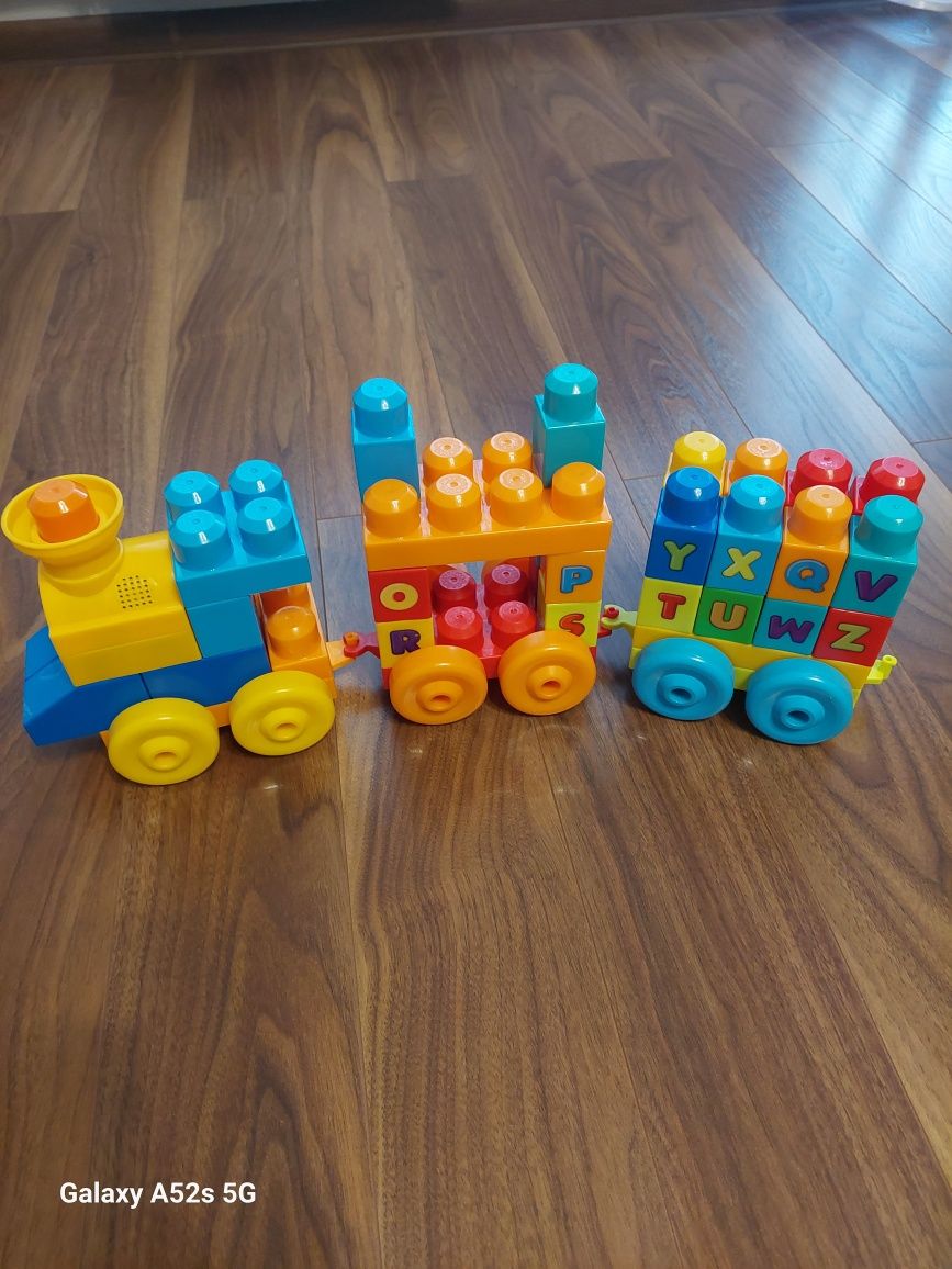 Mega bloks klocki- Muzyczny pociąg z alfabetem
