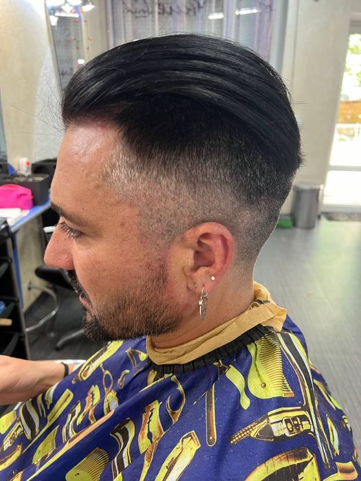 Професійний перукар у Херсоні (район ХБК)