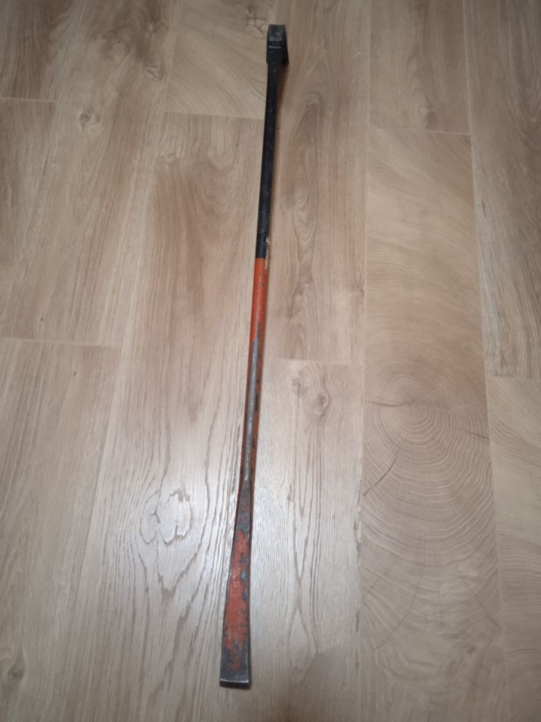 Łom stalowy wzmacniany 90cm
