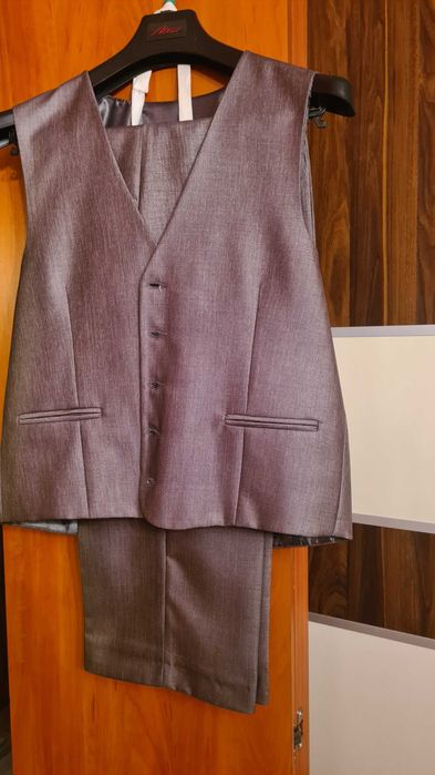 Garnitur trzyczęściowy