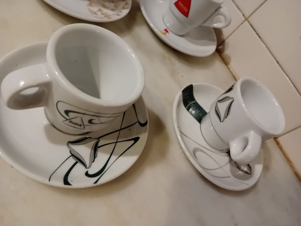 Conjunto de 11 Chávenas de Café Delta Diversas