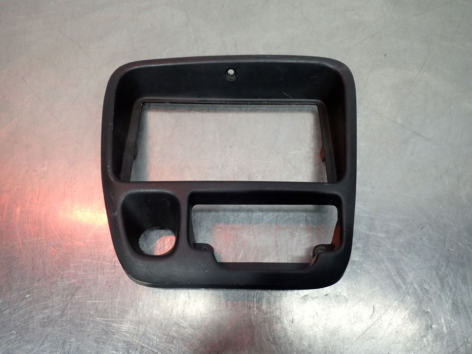 RAMKA RADIA SUZUKI GRAND VITARA I LIFT