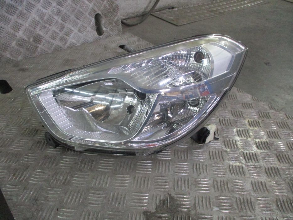 Reflektor Prawy Przód Dacia Dokker