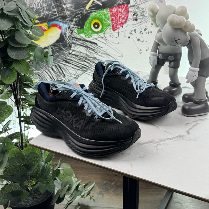 Кросівки Hoka Bondi 8 40.5 розмір Е6270