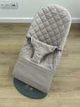 Bujaczek leżak BabyBjorn Bliss Woven, beż piaskowoszary DOWÓZ