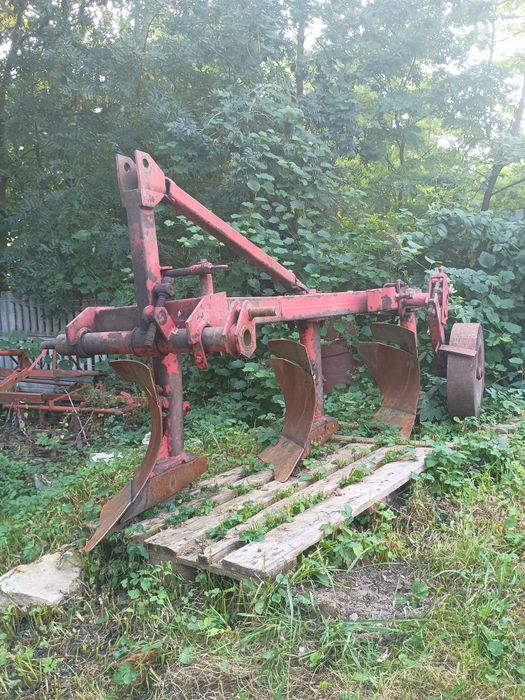 Pług 3 skibowy Akpil