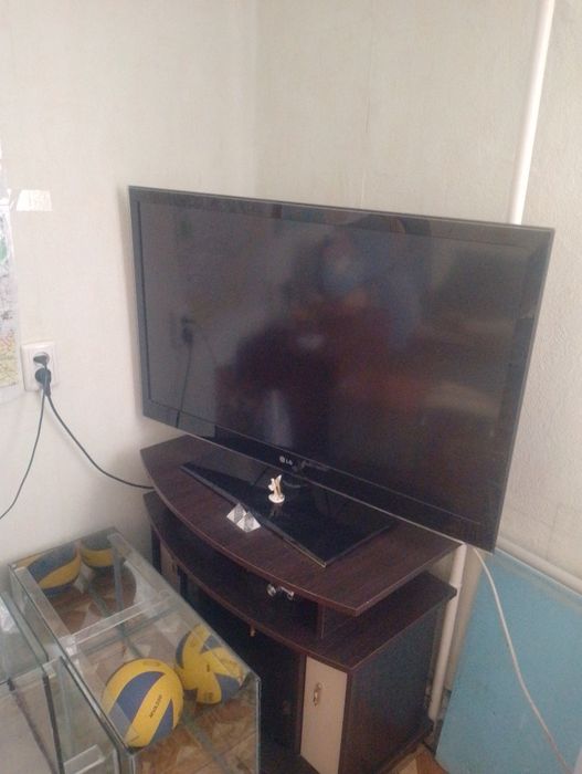 Телевизор LG 32 диагональ