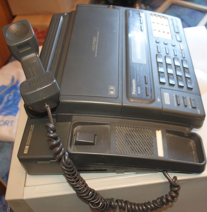 Телефон факс Panasonic KX-F130 с автоответчиком. Рабочий оч. хор. сост