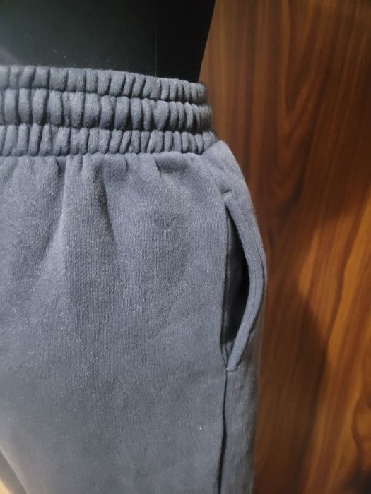 Spodnie dresowe szerokie