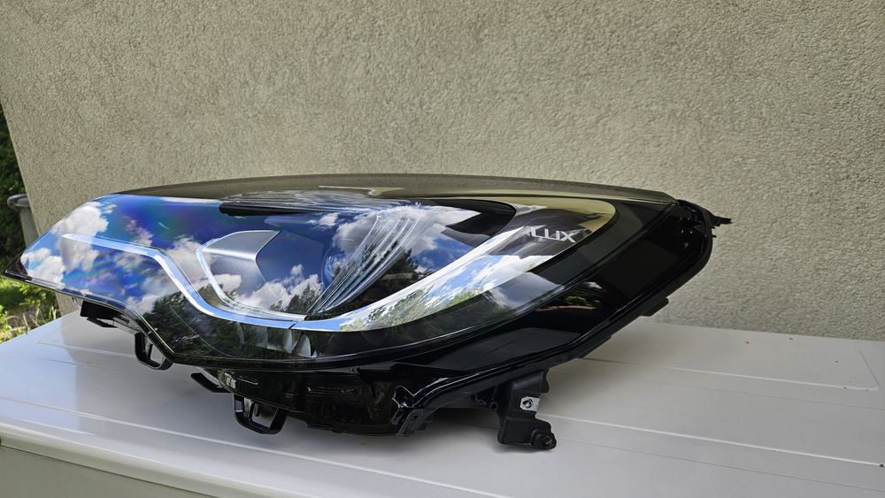 Lampa LED Intellilux Opel Astra K V 2022 lewa