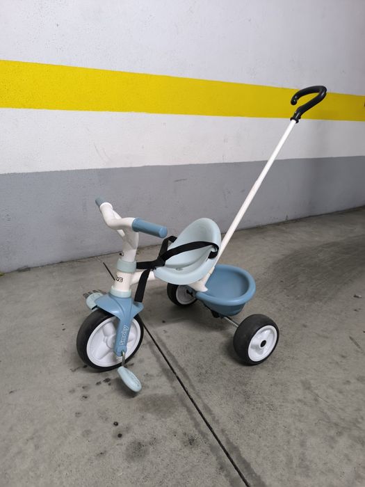 Triciclo com pega