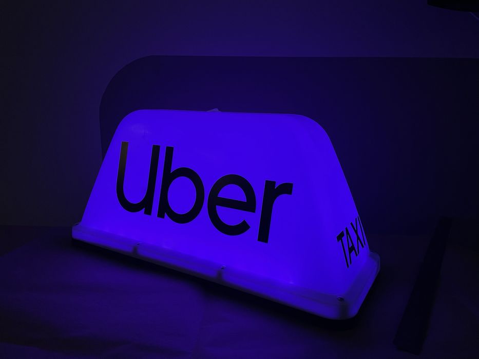 Lampa nocna taxi uber