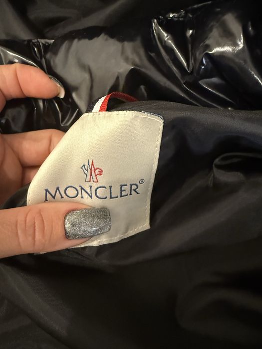 Монклер розмір ХС /С нова