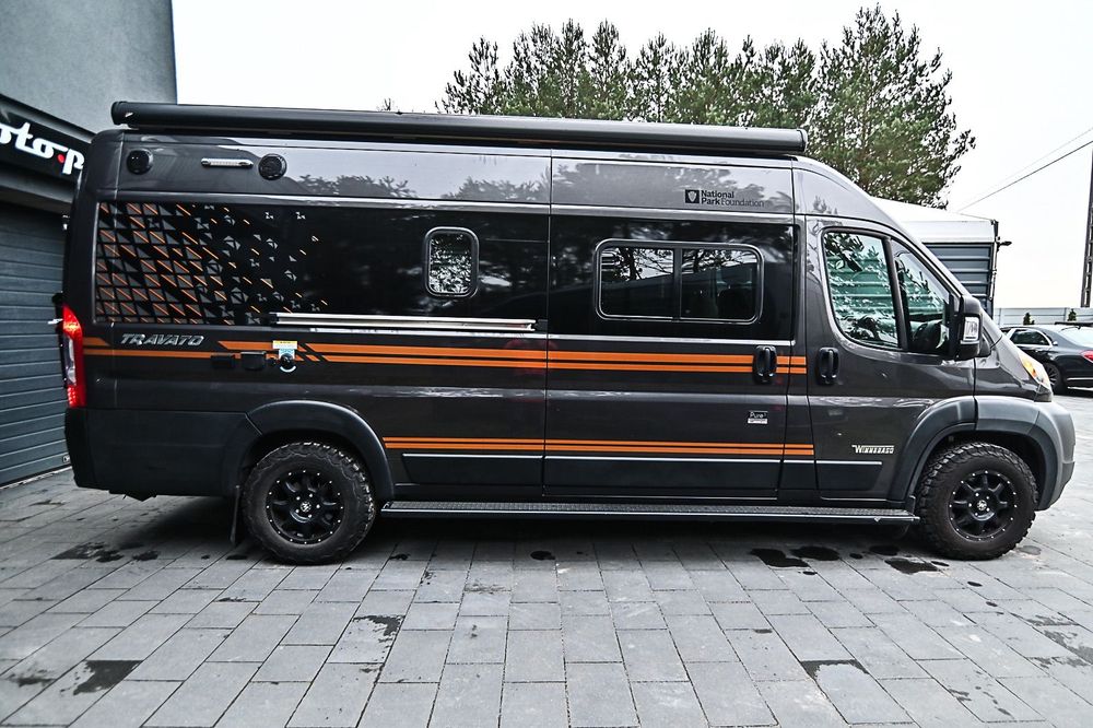 RAM WINNEBAGO EDITION 100  Travato* 286KM* Klima Postojowa* Truma* Panele*