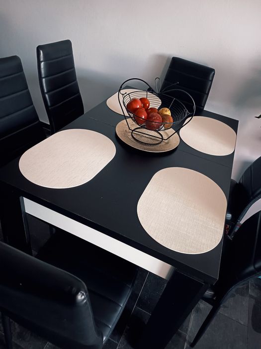 Stół rozkładany czarny z białym