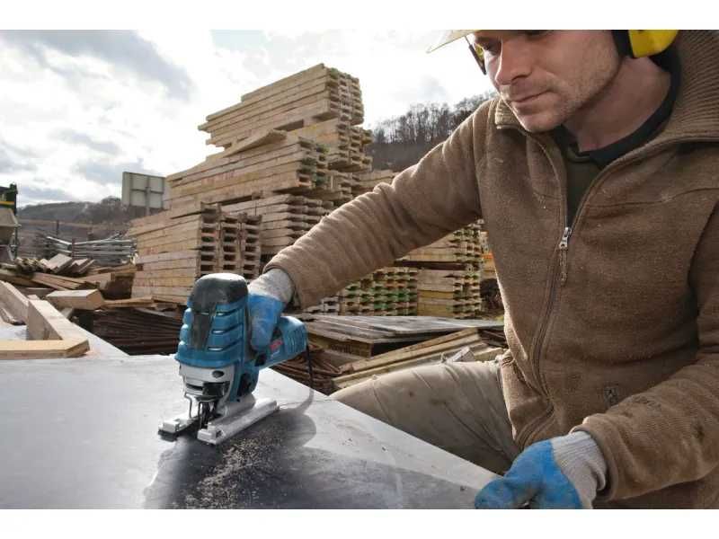 Wynajem, wypożyczalnia narzędzi. Piła do paneli, drewna. Piła ukośnica