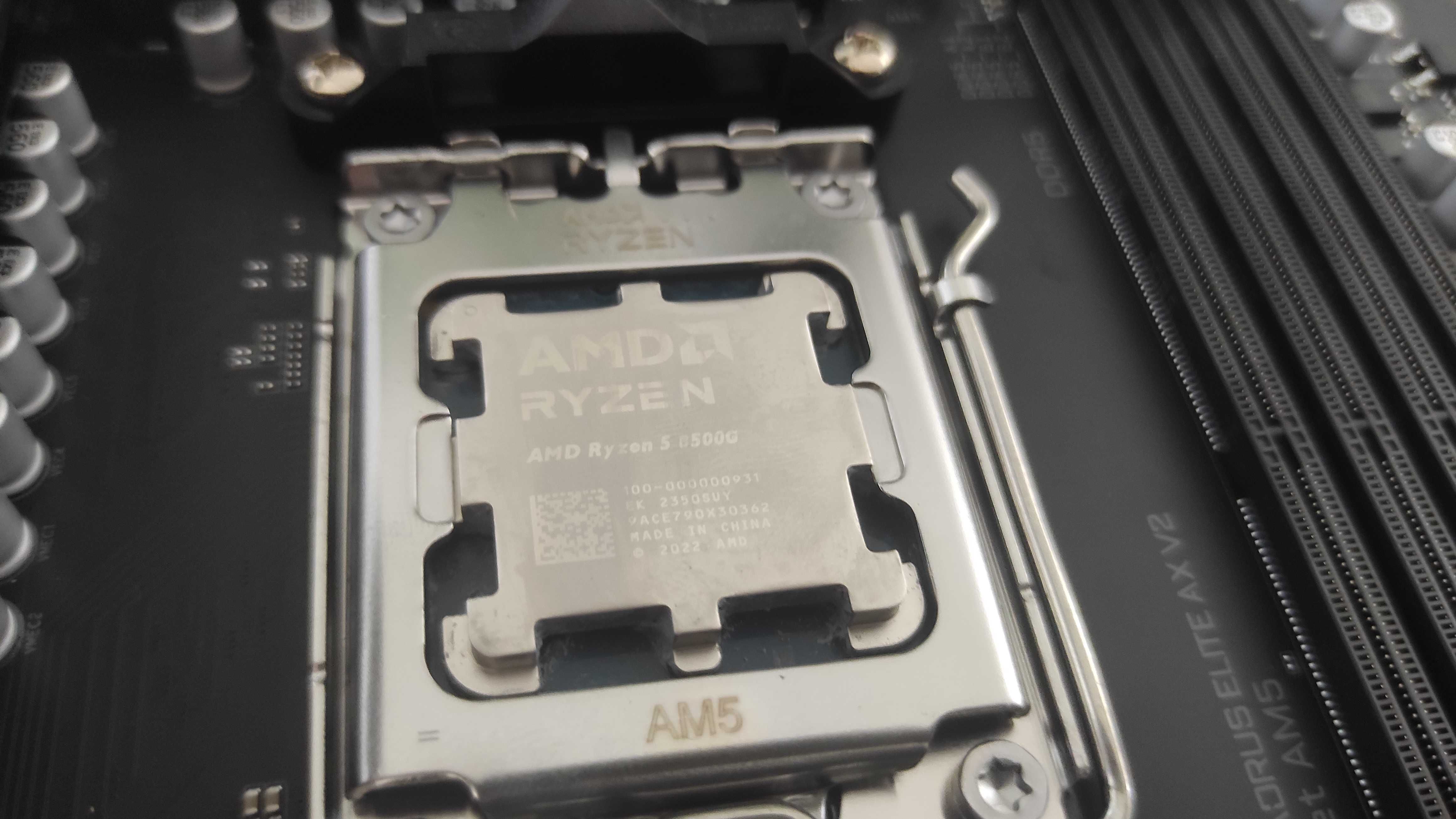 Komputer AM5 R5 8500G Aorus 64gb RAM 6xRGB AIO 280 SSD 128GB M.2 512GB