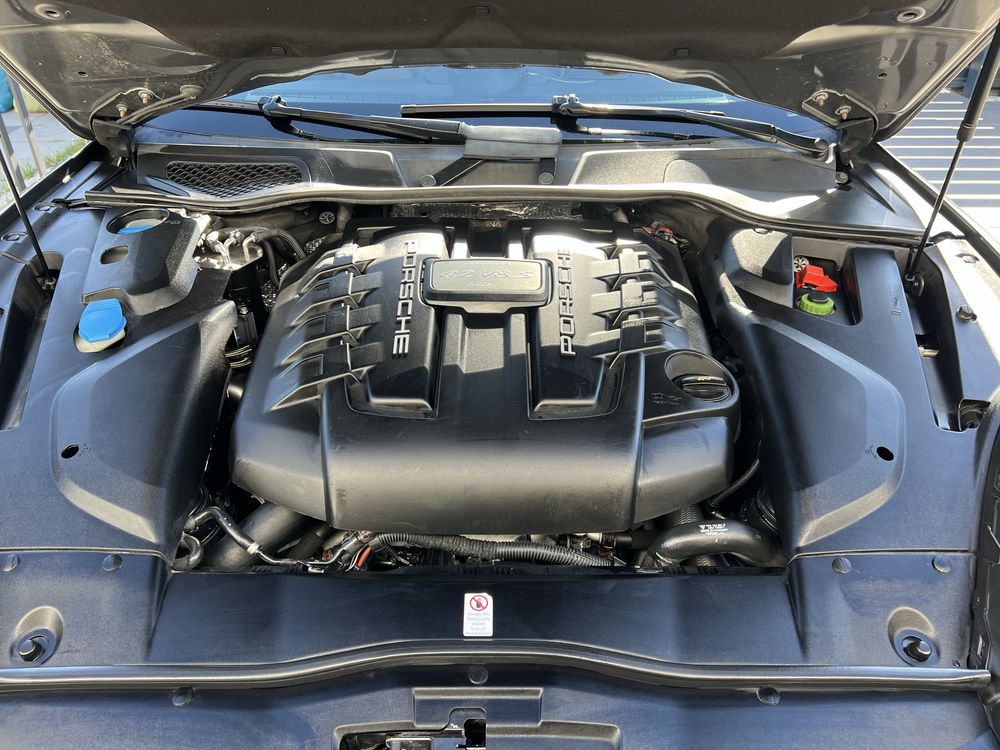 Porsche Cayenne S 4.2 tdi hebasto radar pneumatyka kamera