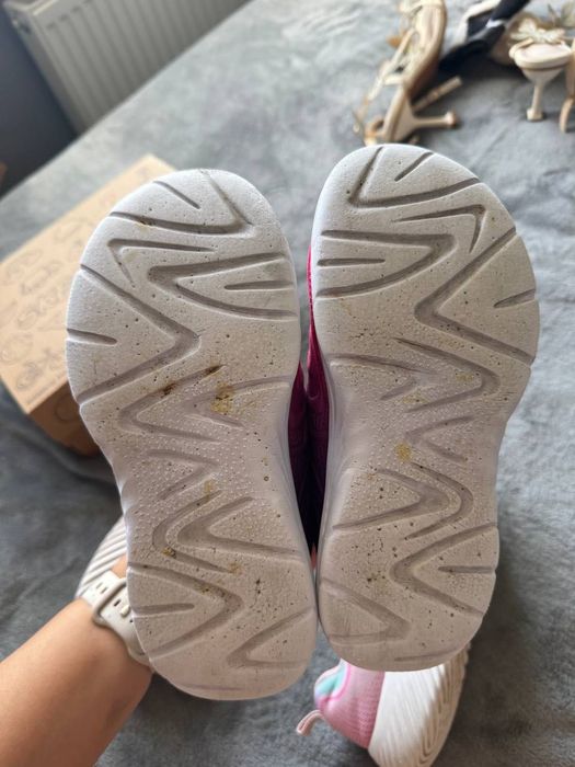 Кросівки для дівчинки Skechers