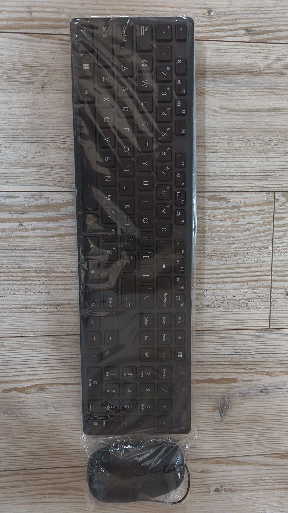 Klawiatura i myszka marki Asus