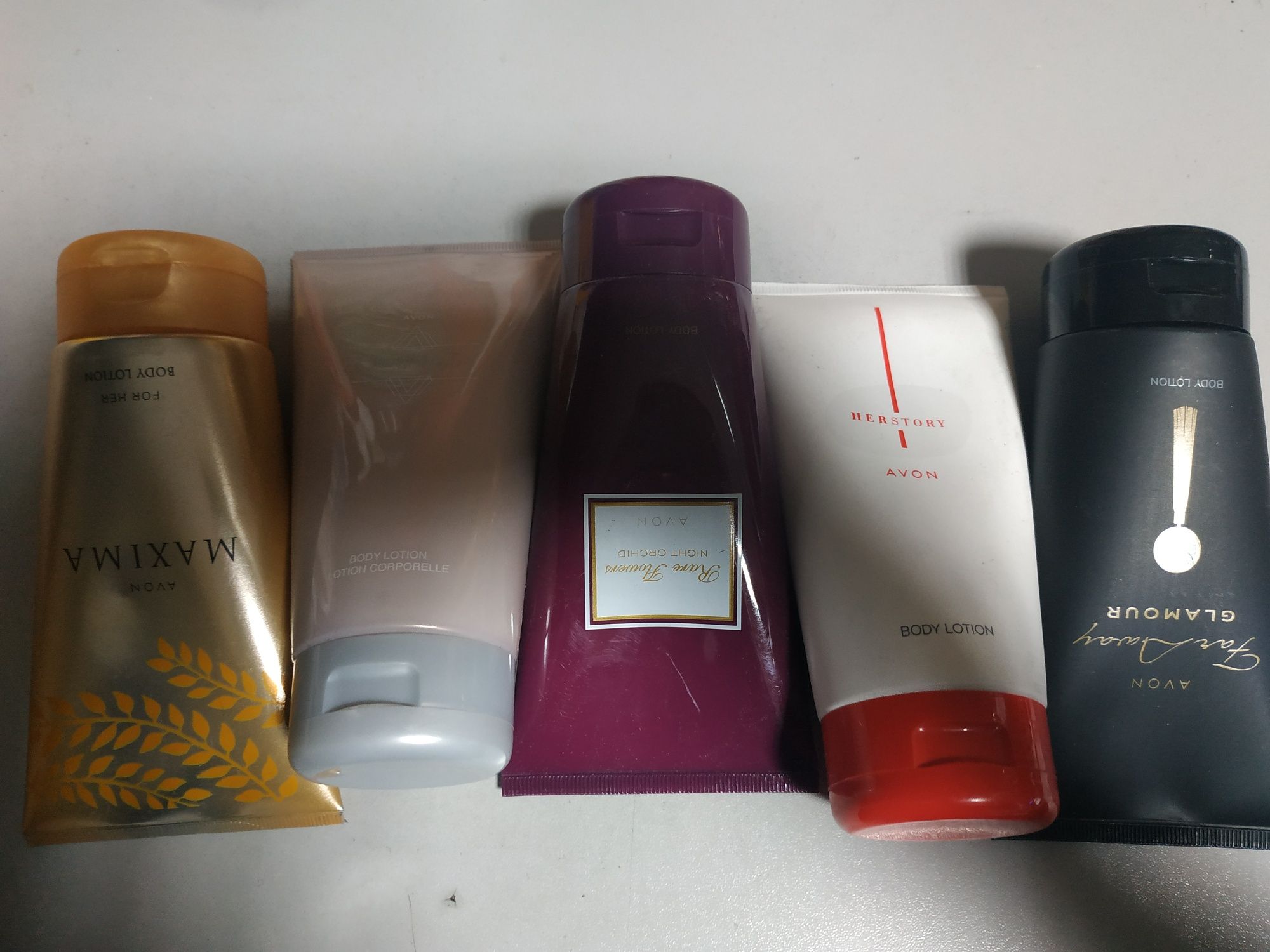 Avon zestaw 5 nowych perfumowanych balsamów