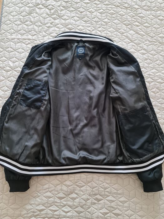 Бомбер куртка Lindbergh М