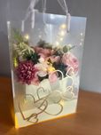 Podświetlany Flowerbox ze sztucznych kwiatów