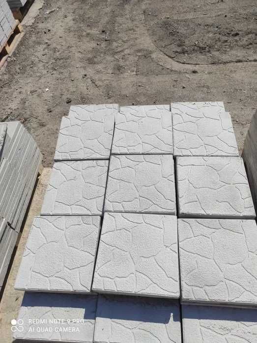 Бордюр для плитки. Тротуарна плитка. Водосток.