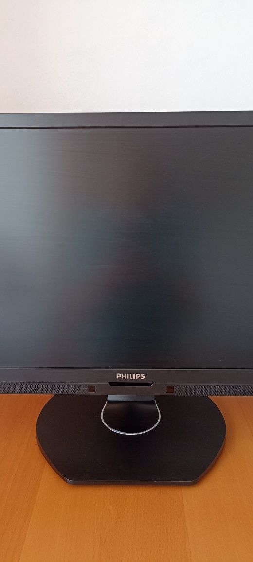 Monitor Philips 24" HDMI / USB