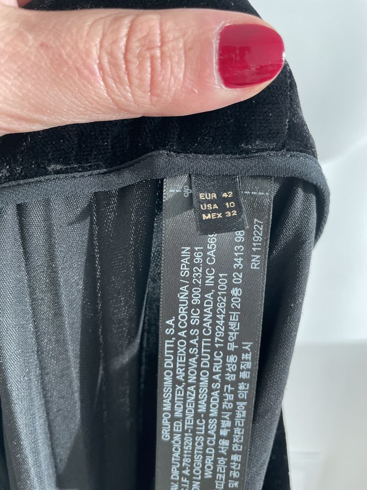 Saia Veludo Preto Massimo Dutti