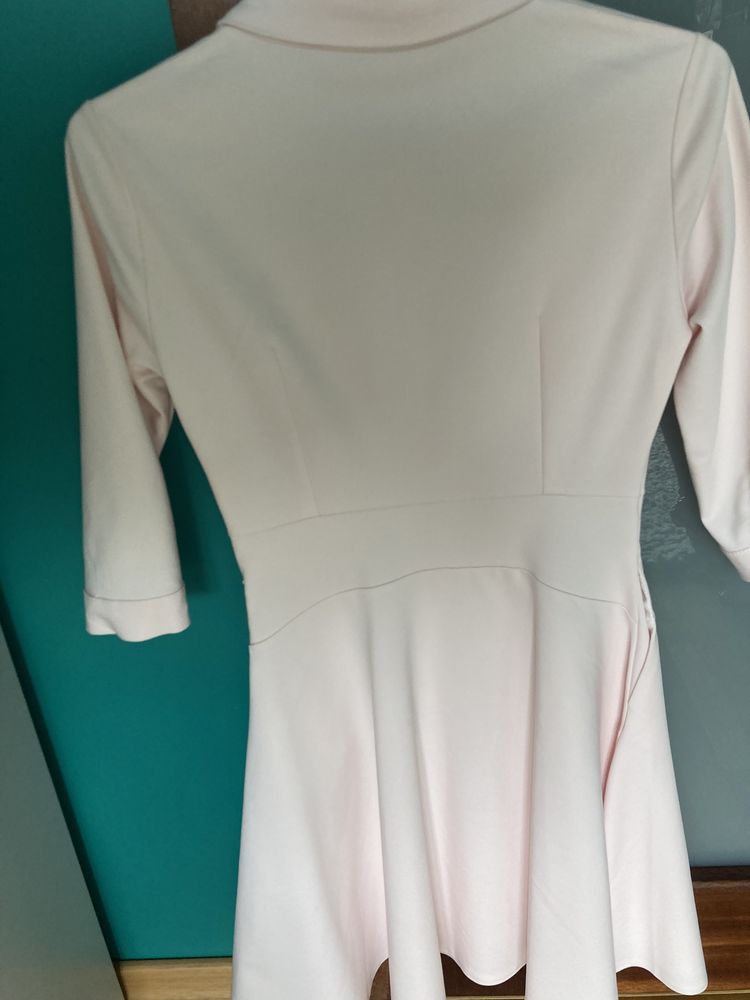 Różowa pudrowa sukienka XS S 34 36