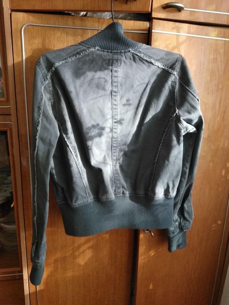 Джинсовый женский пиджак р.12 (euro 40), пог 48см, джинсовка