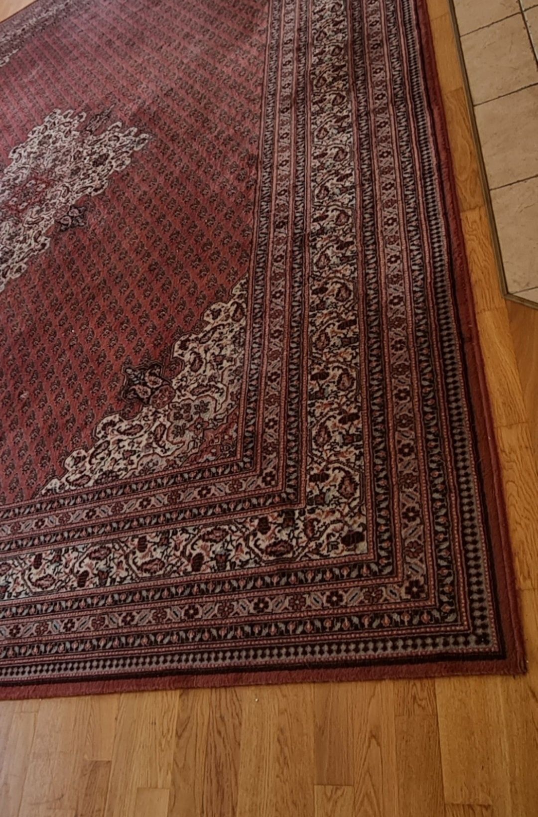 Dywan perski o rozmiarach 3.5x5.5 m