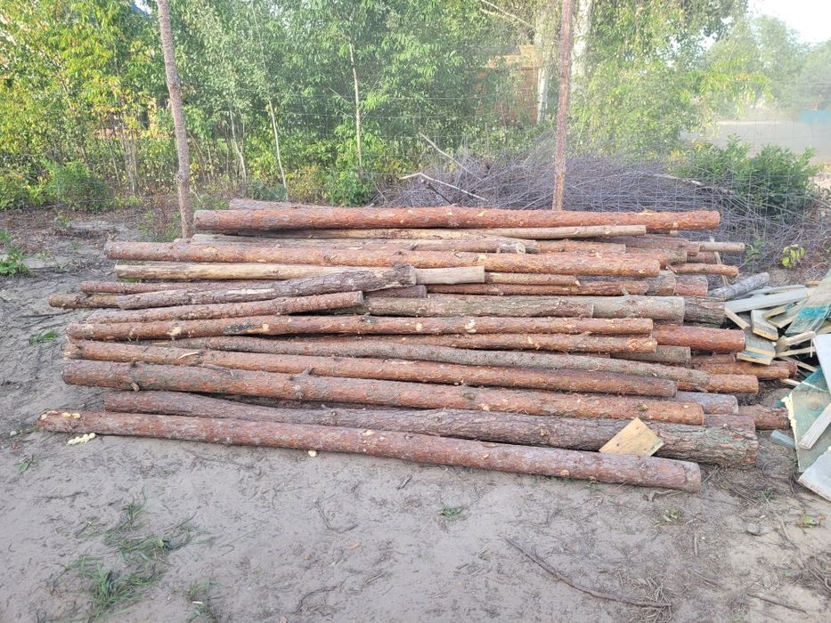 stemple budowlane, kołki, stemple na ogrodzenie