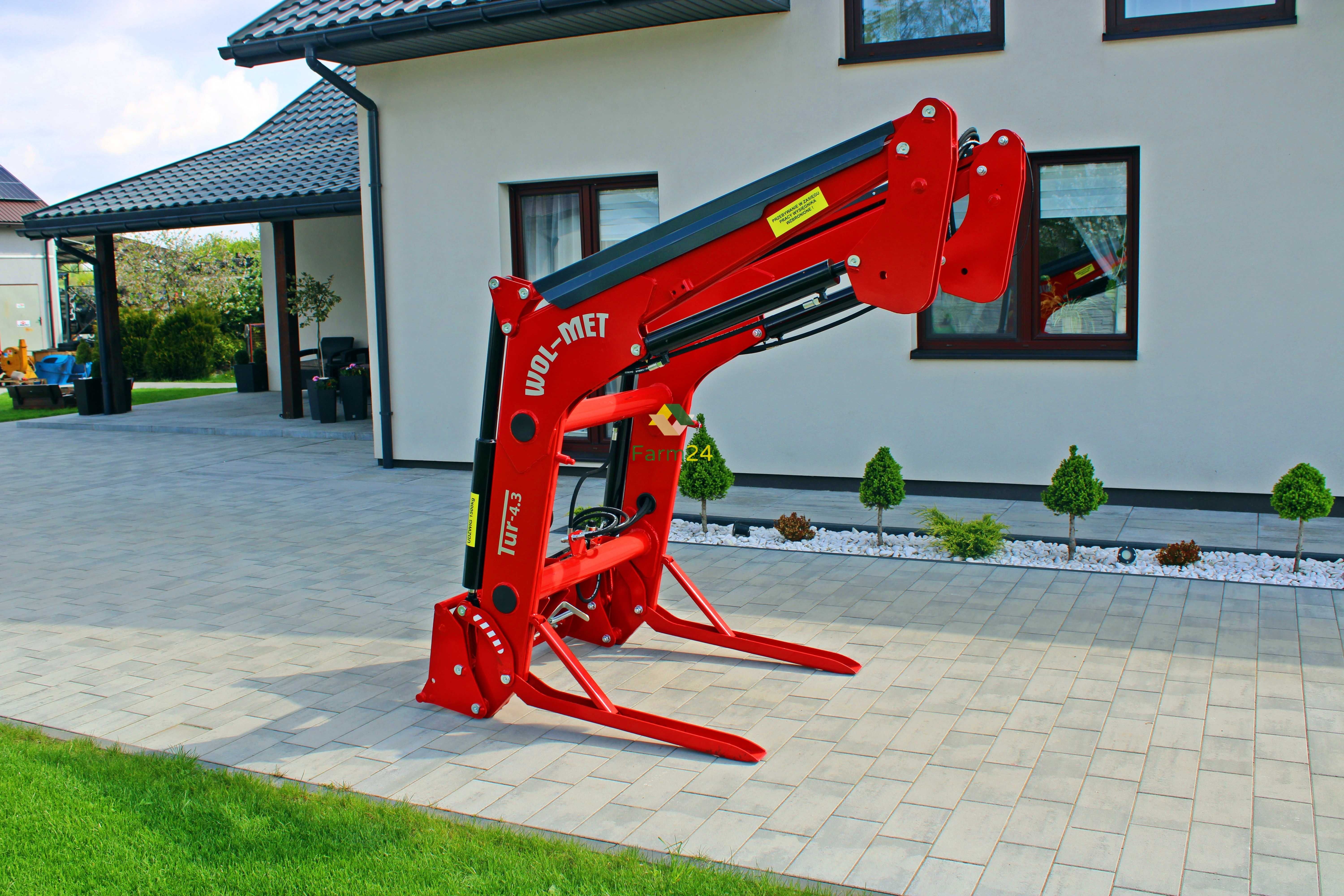 Ładowacz czołowy TUR 3 sekcyjny Ładowacz do C330 C360 T25 Zetor WOLMET