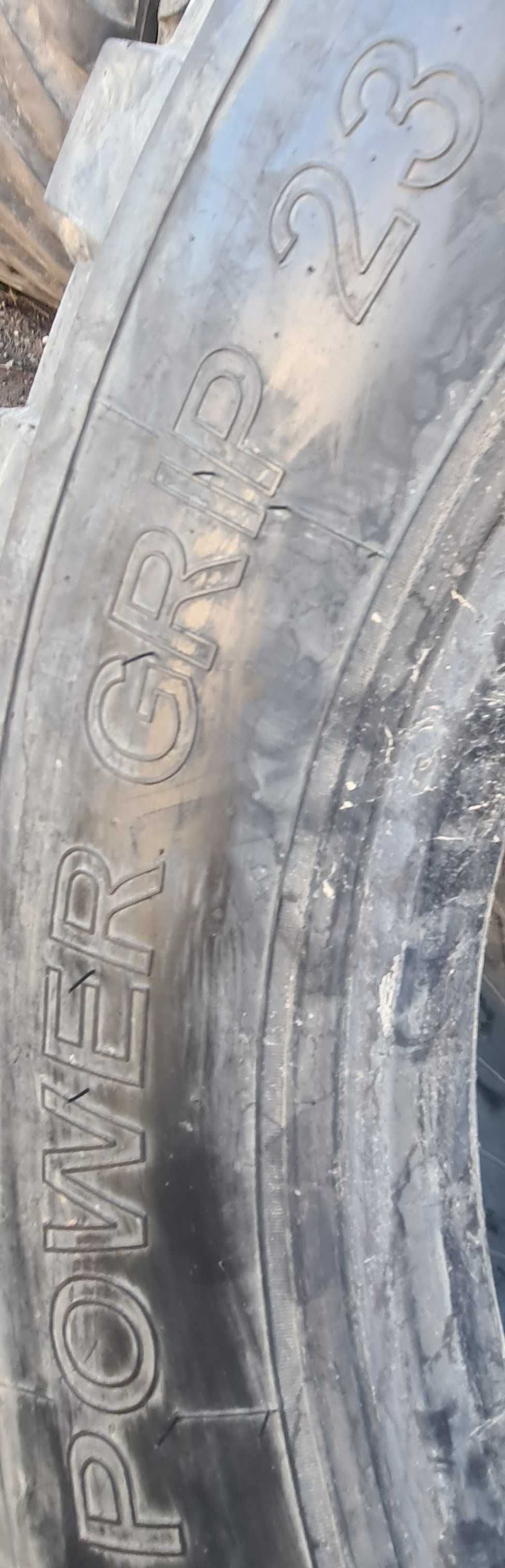 Opony przemysłowe 315/70R22.5 Caliber *S