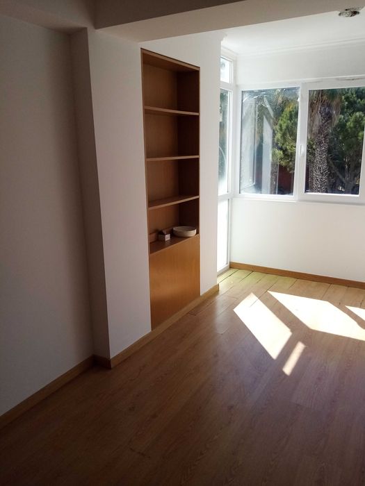 Arrendo T2 em Oeiras, óptima localização