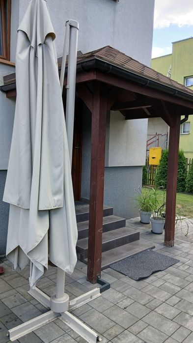 Parasol ogrodowy GoodHome Menorca 300 x 300 cm beżowy