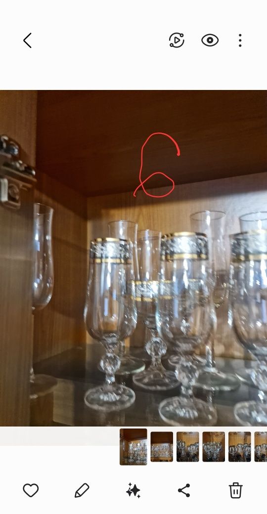 Kieliszki z pozłacaną obwódką