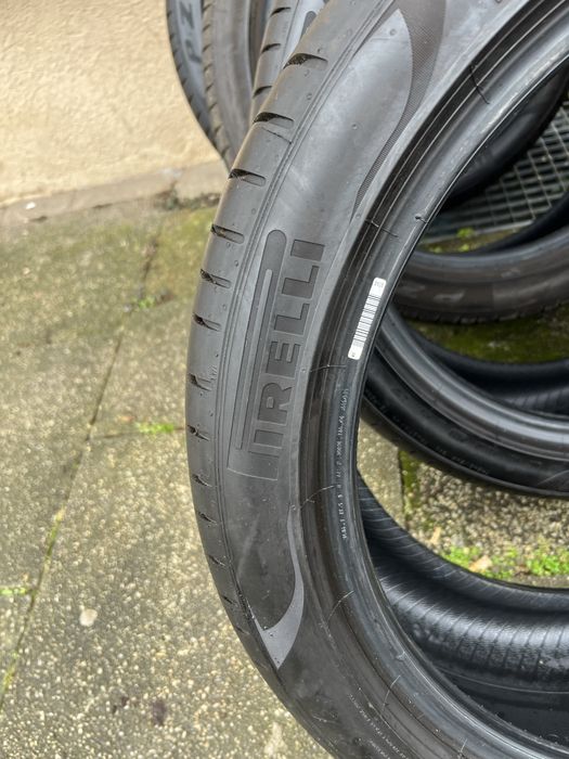 245/40/R19 pirelli