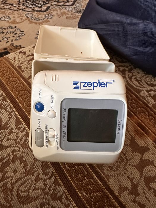 Тонометр zepter. Потребує ремонту