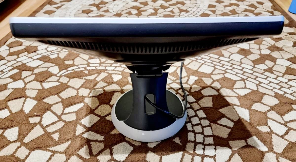 Монитор Samsung SyncMaster 961BF