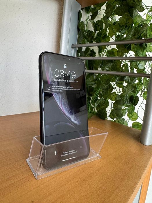 Apple iPhone XR
Especificações Técnicas:
Processador:
Processador A12