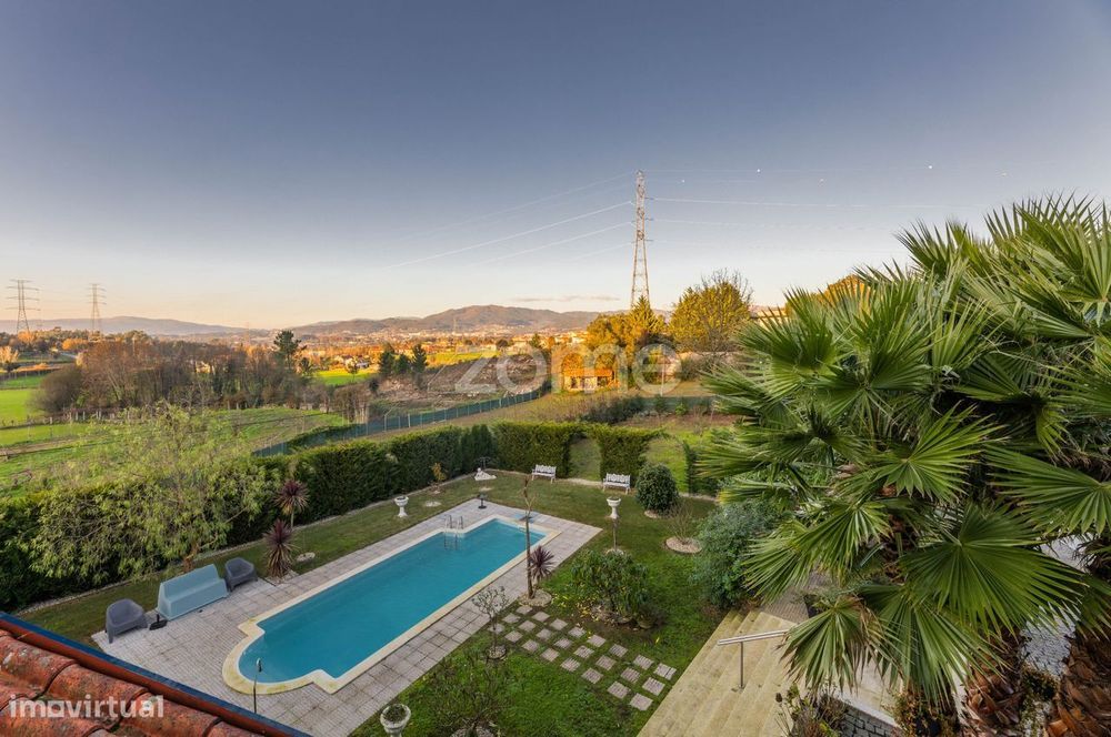 Moradia de Luxo em Santa Lucrécia de Algeriz - Braga