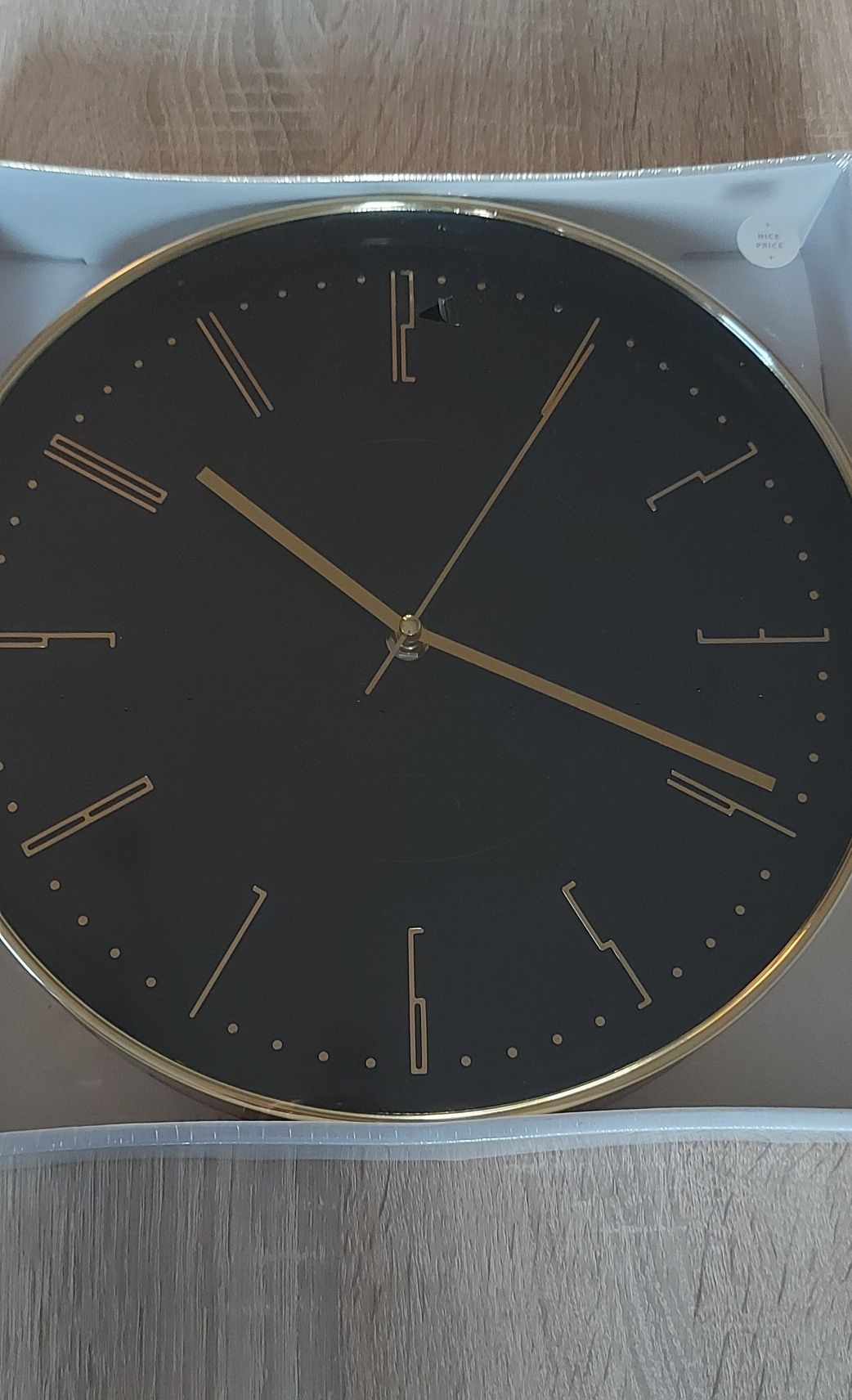 Zegar ścienny NOWY  29 cm